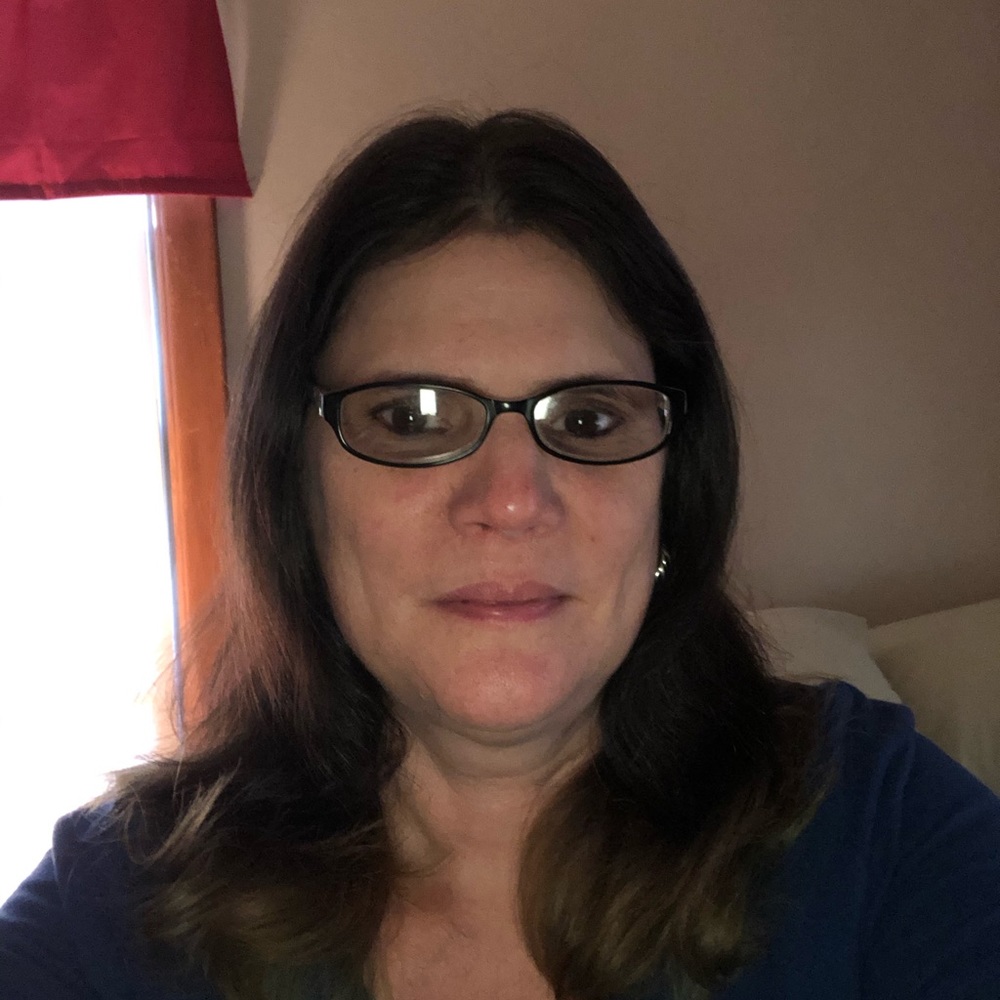 Meet your Posher, Elizabete